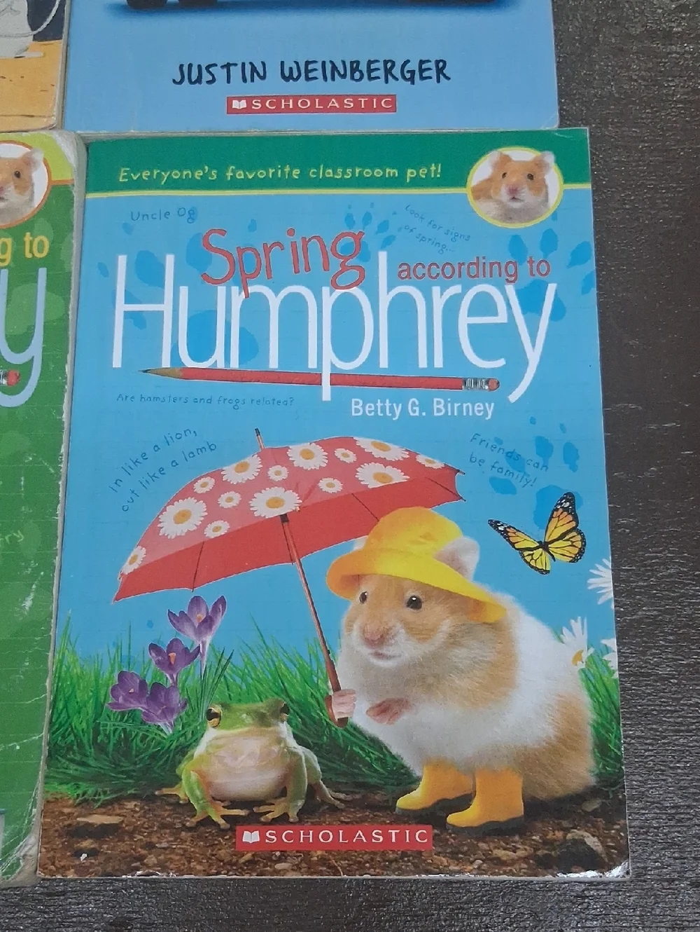 collection of paperback books from the According to Humphrey & Classroom‎ Pets